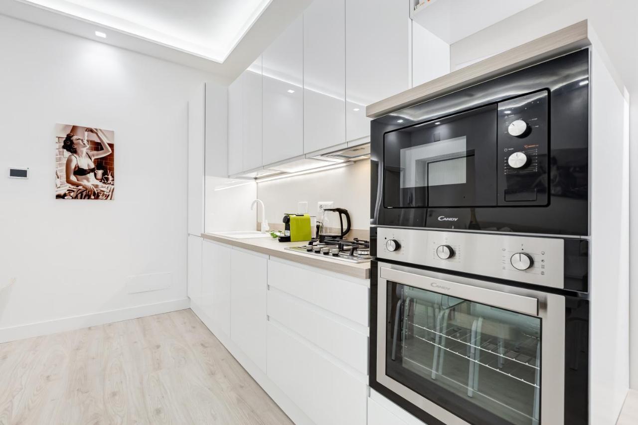 Bmga L The White Crown Apartment In Testaccio 罗马 外观 照片