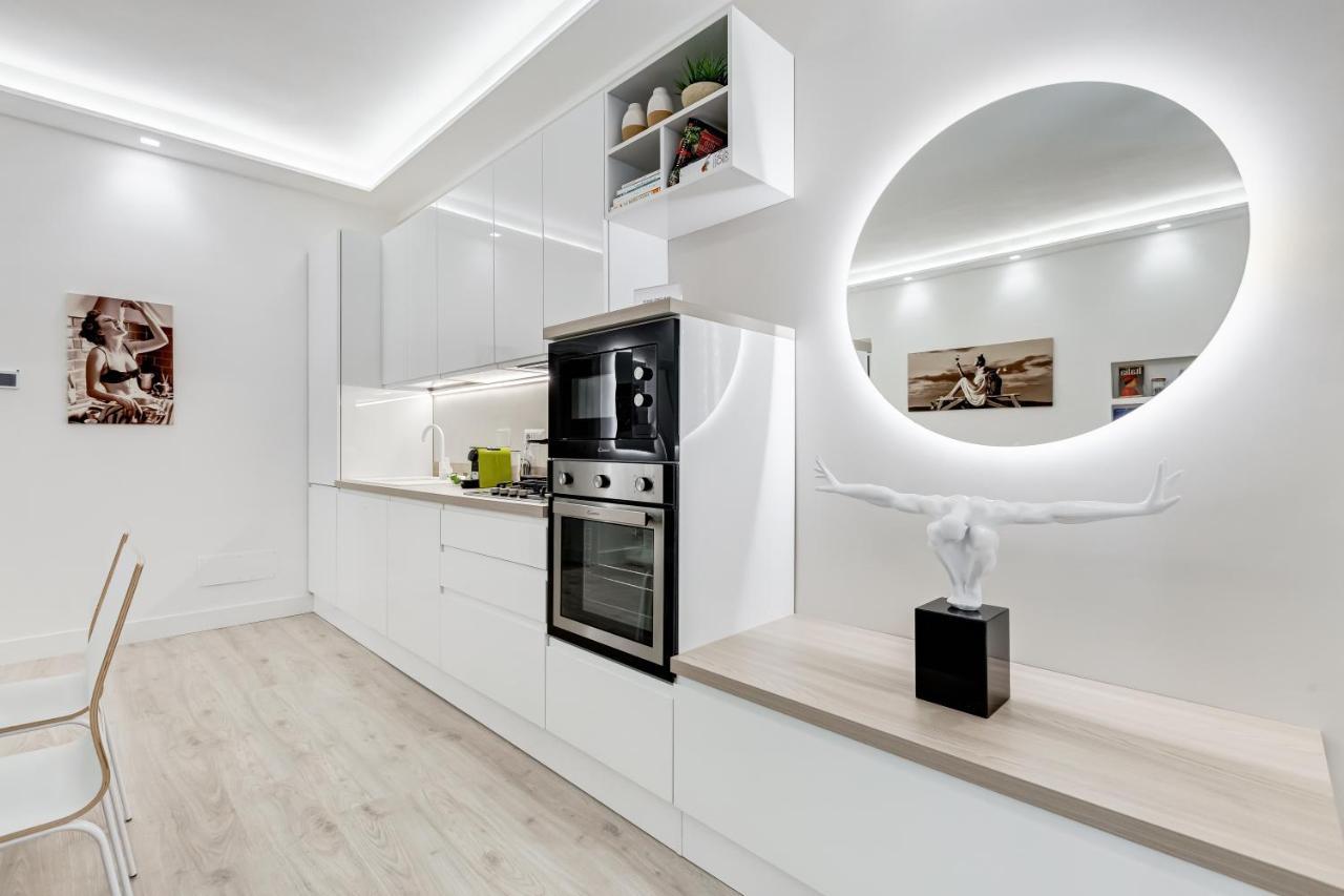 Bmga L The White Crown Apartment In Testaccio 罗马 外观 照片