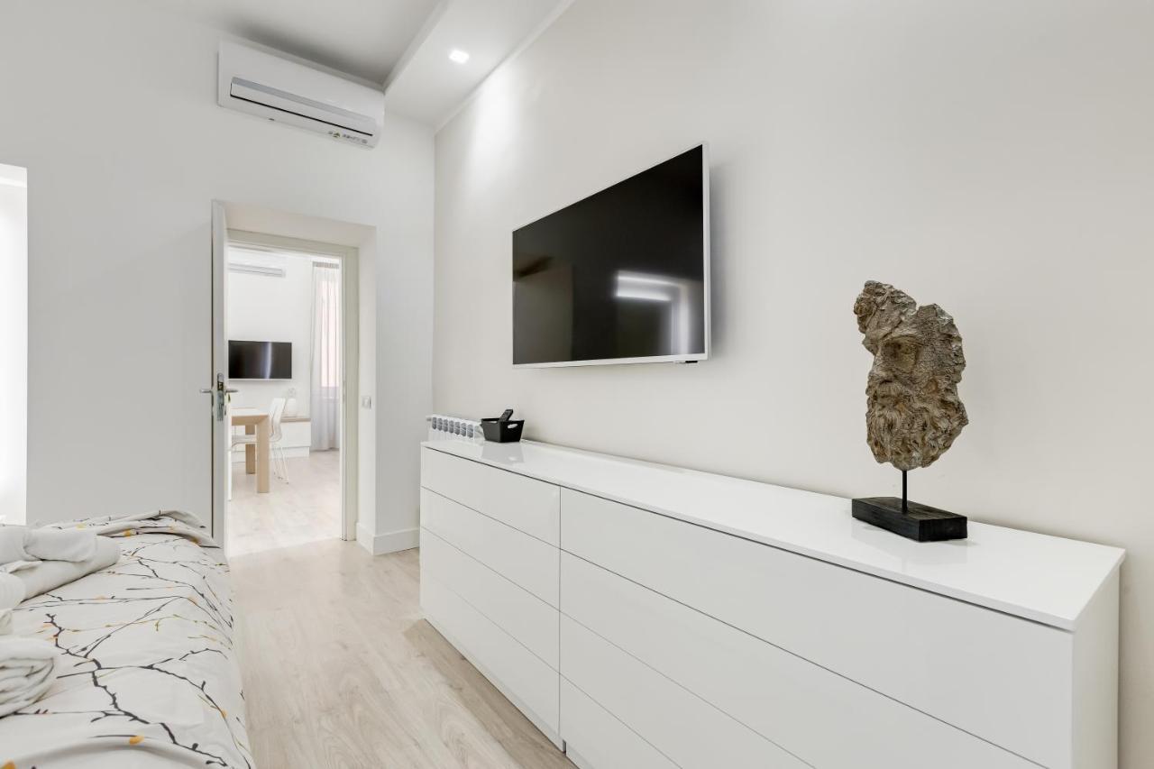 Bmga L The White Crown Apartment In Testaccio 罗马 外观 照片