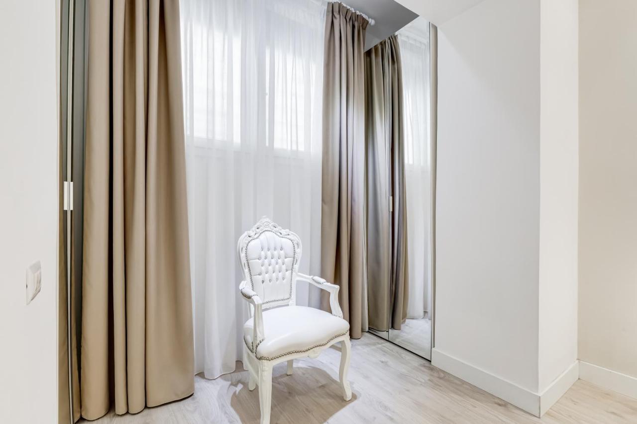 Bmga L The White Crown Apartment In Testaccio 罗马 外观 照片