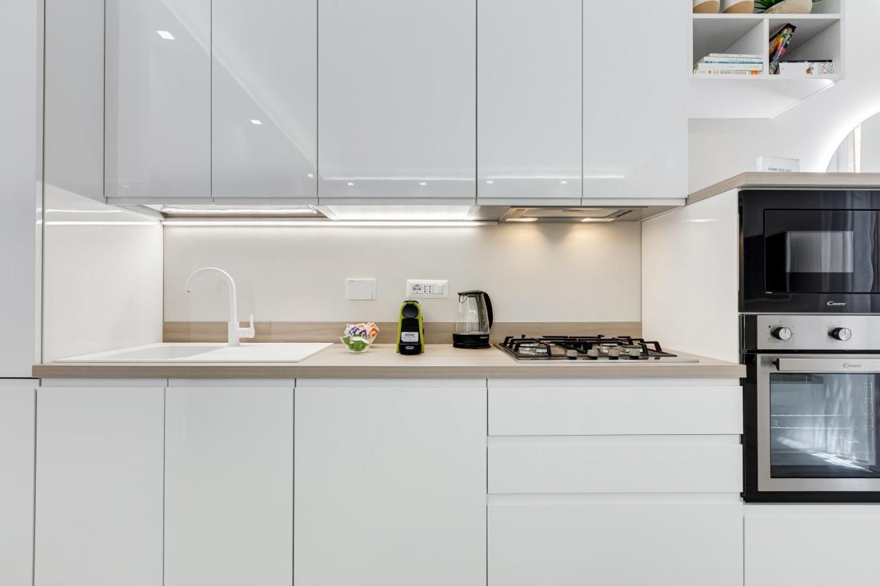 Bmga L The White Crown Apartment In Testaccio 罗马 外观 照片